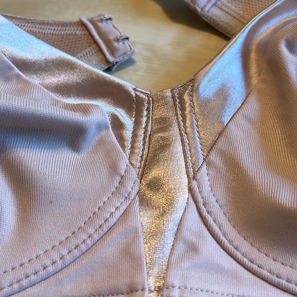 Playtex 38B beige bra - Picture 6 of 7